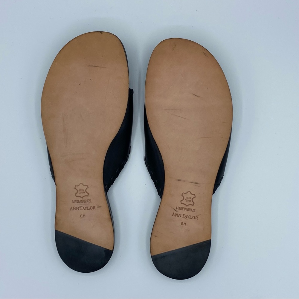 Ann Taylor || Slip-On All Leather Sandals with Exposed Toe; with Bow; Size 8M - Picture 4 of 10